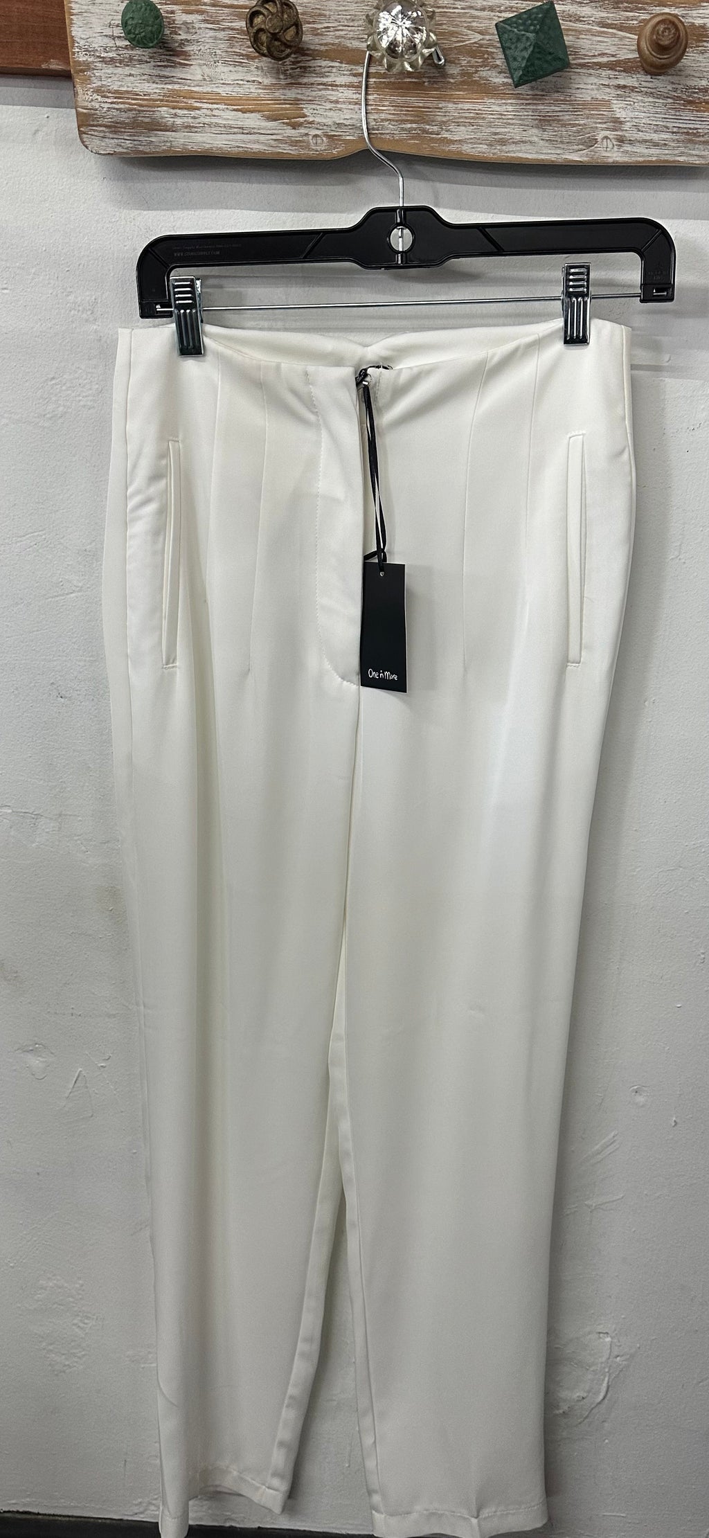 White Pleated Pants