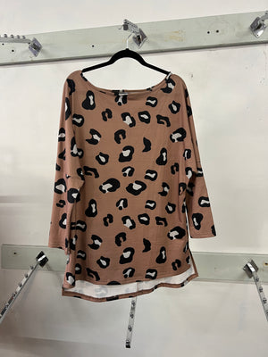 Leopard Print Split Side Top